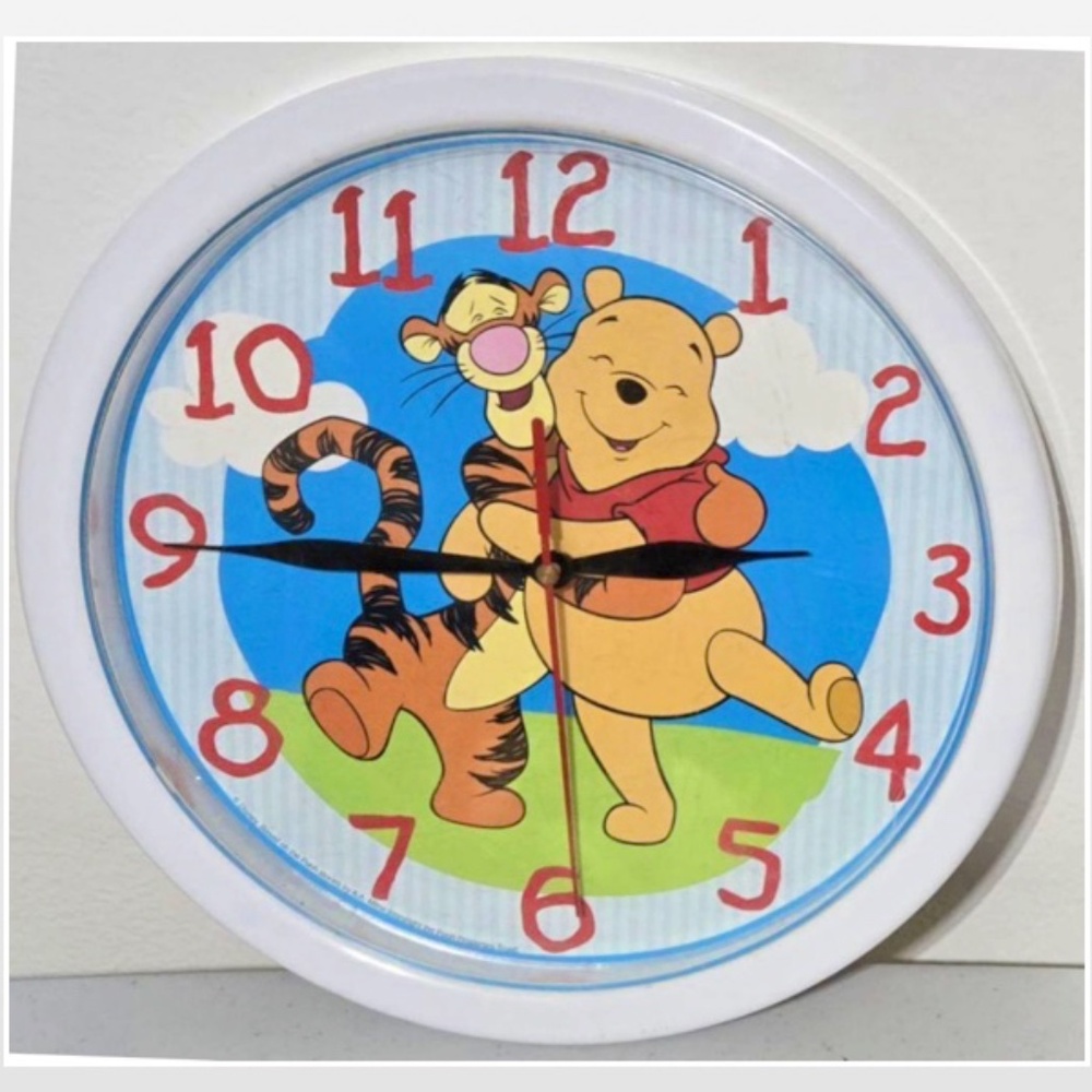 Vtg 90s Disney Wall Clock Winnie The Pooh & Tigger 10” Battery Analog Working